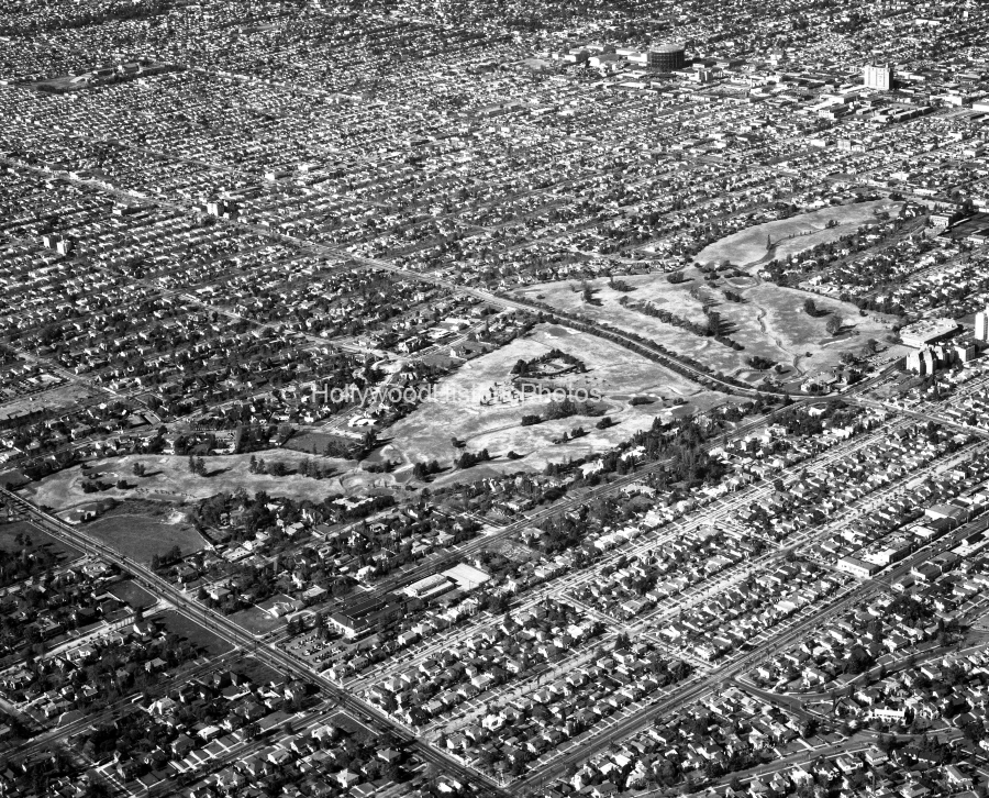 Hancock Park 1951 Wilshire Country Club wm.jpg